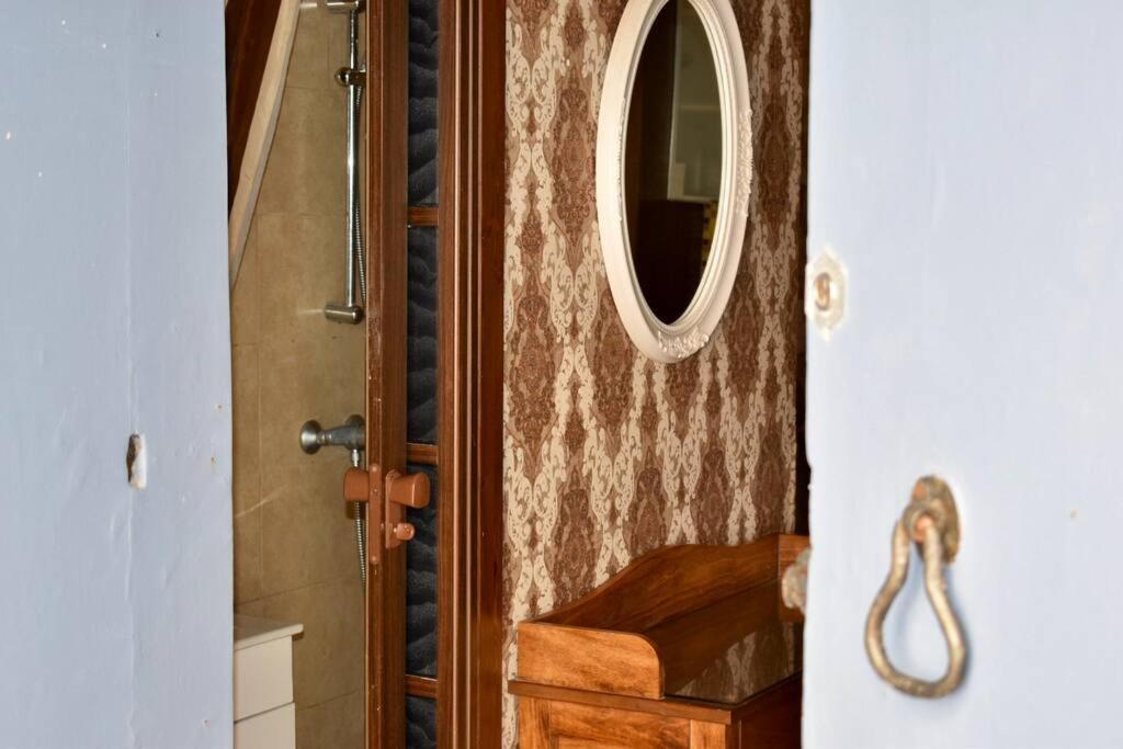 City Centre Pied-A-Terre Near Food Market And Walking Distance To Bus Terminus Валетта Экстерьер фото